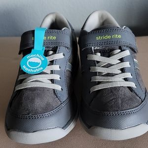 Stride Rite Made 2 Play Cory Grey Shoes SIZE 13.5